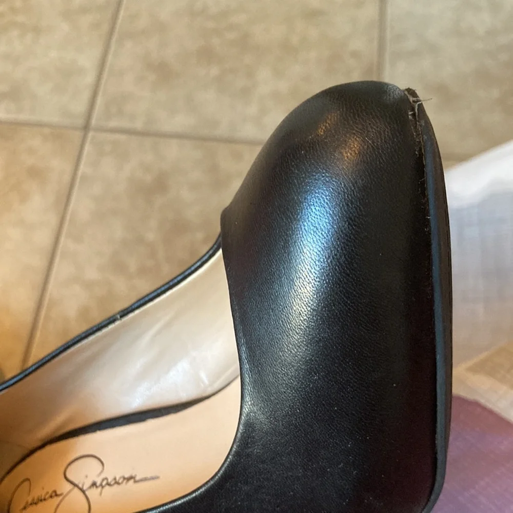 Black high heels by Jessica Simpson